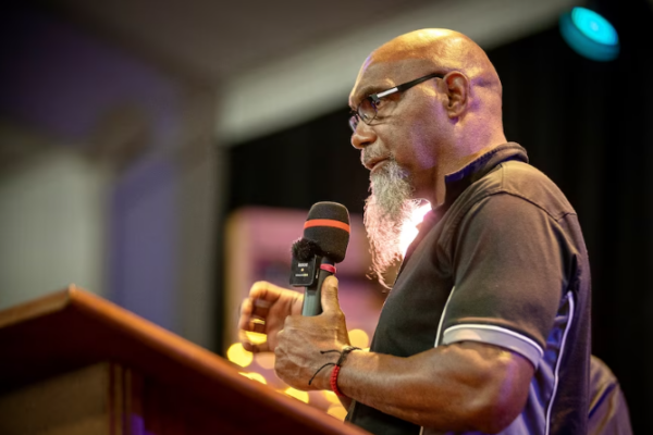 Lex Wotton, family friend and activist, speaks at Aubrey Donahue's funeral. (ABC News: Michael Lloyd)