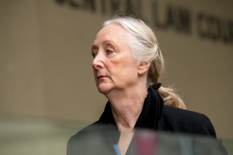 chrstine-gibney-timeline-unreasonable Christine Ginbey says the timeframe given to open Unit 18 was "entirely unreasonable". (ABC News: Andrew O'Connor)